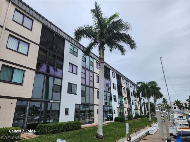 Photo - 805 River Point Dr Unit C-307