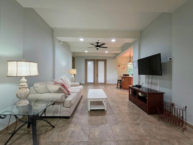 Photo - Ground floor 2/2 at The Enclave at Oak Hill Unidad B104