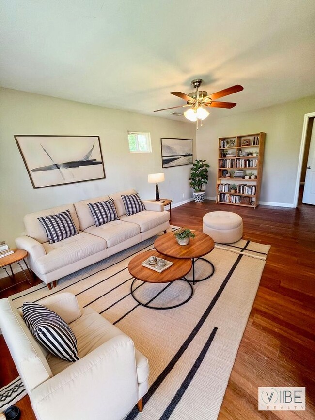 Photo - Glencliff area Duplex! Must See! $1450