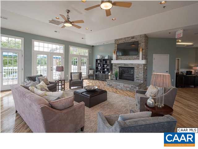 Photo - 200 Lake Club Ct Unit 3