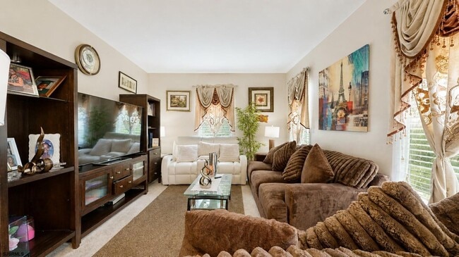 12 Summit Cir Unidad C2