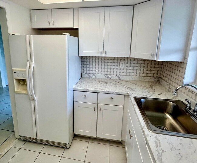 2895 Crosley Dr W Unidad C