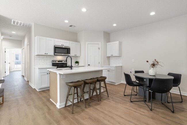 Photo - Fox Creek Holly Plan