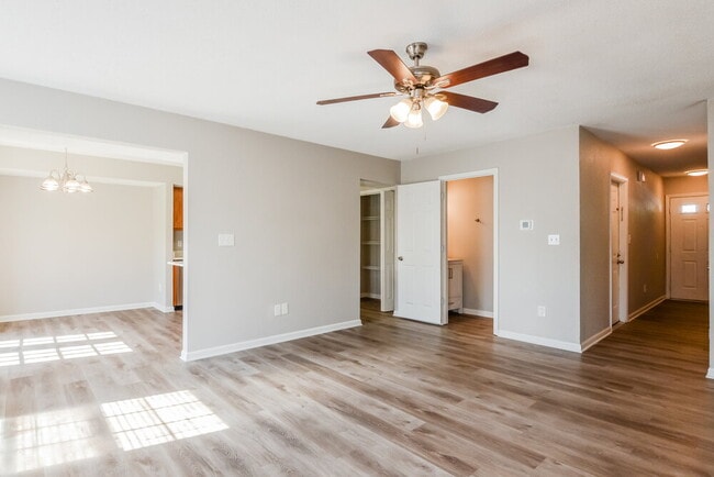 Photo - 4011 Village Trace Blvd