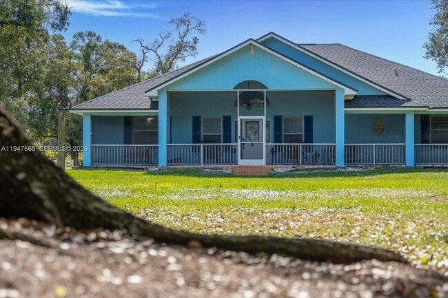 Photo - 18 NW 144th Dr