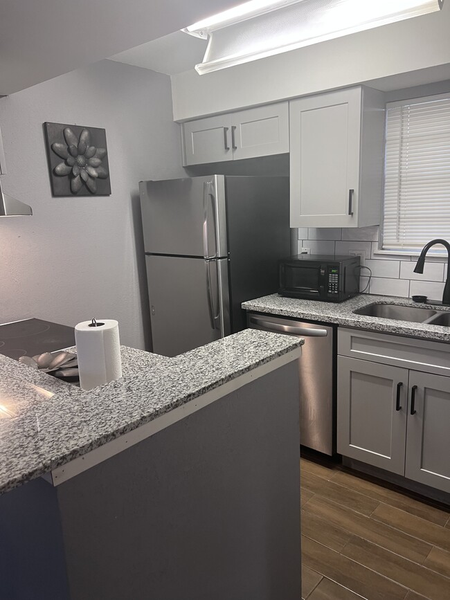 Photo - 10001 Westpark Dr Unidad 89