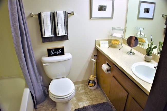 Photo - Winchell Way Apartments