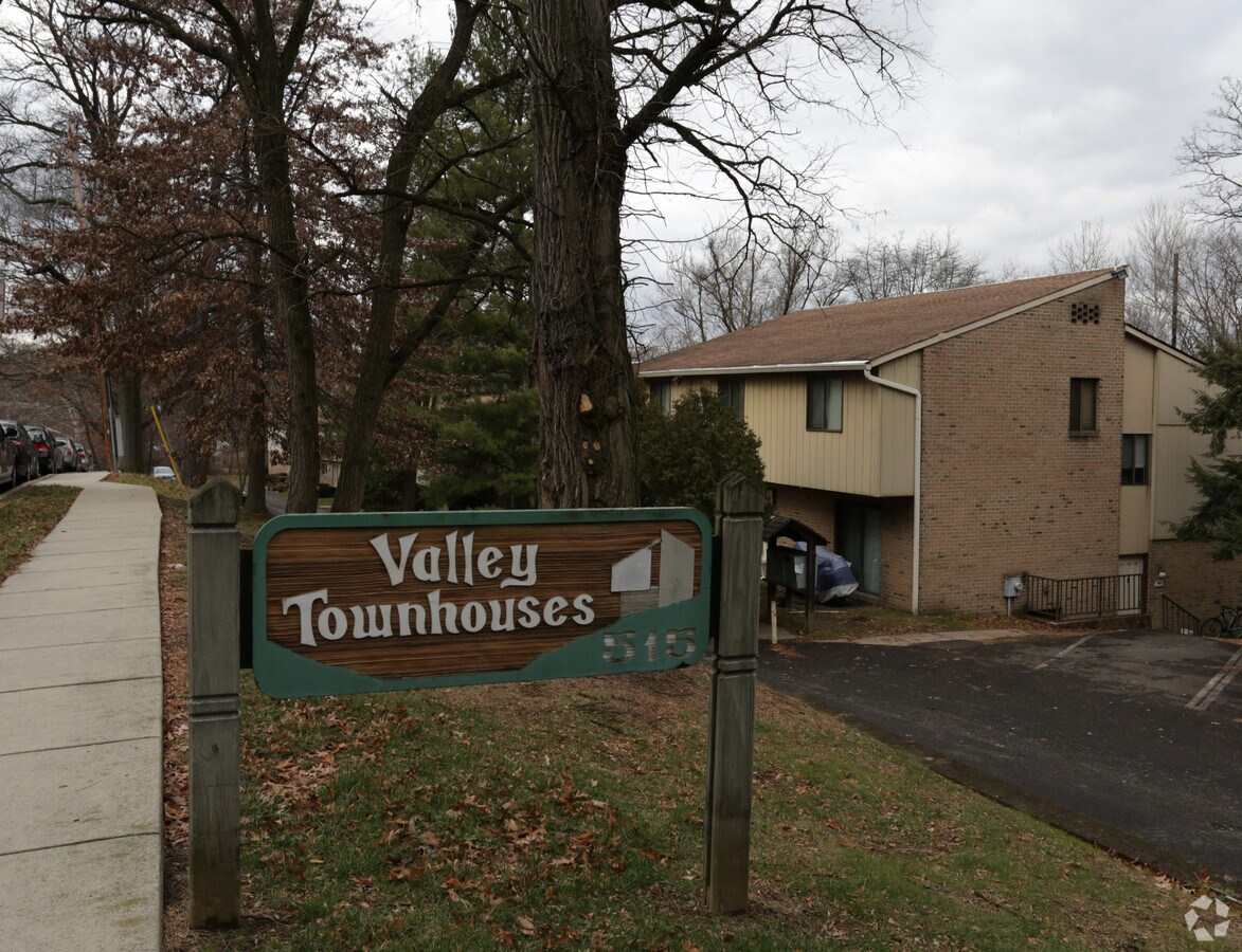 Valley Townhouses - Valley Townhouses