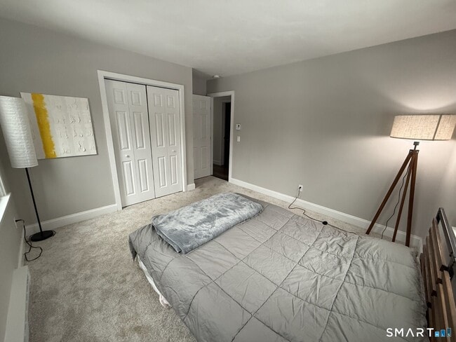 Photo - 9 Falls River Cir