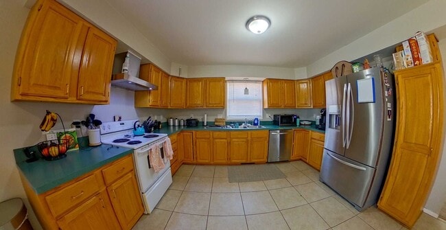 Photo - Beautiful Single Family Home on the West-Side + Fully Fenced in Yard + Close to Anneberg Park! Av...