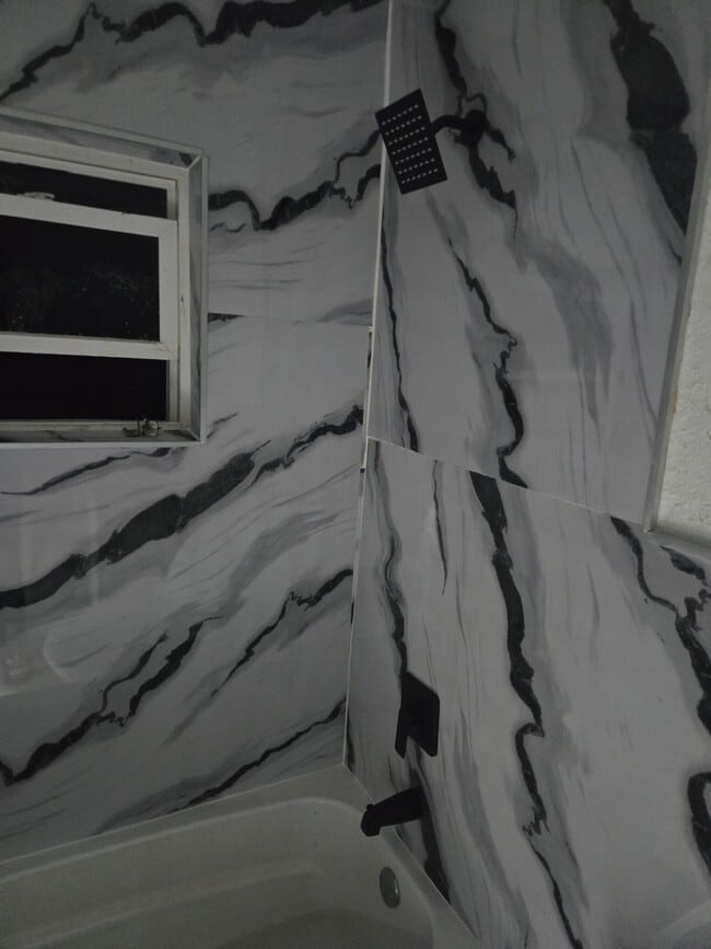Photo - 1615 Avenue E Unit B