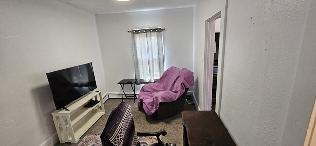 Photo - 1015 Pine Ave