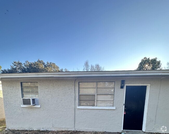 Building Photo - 671 E Olive Rd Rental