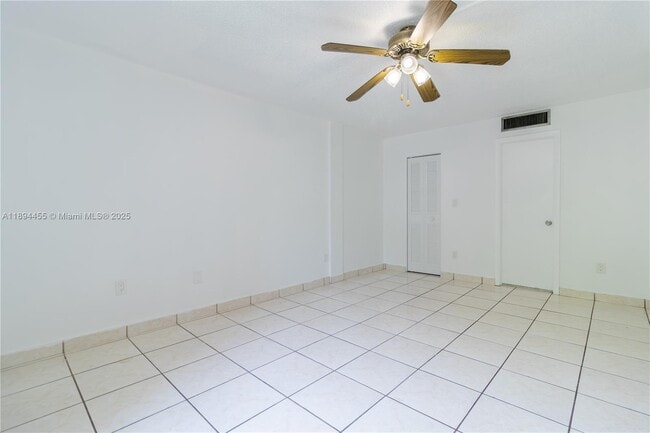 Photo - 14611 N Kendall Dr Unit 208L
