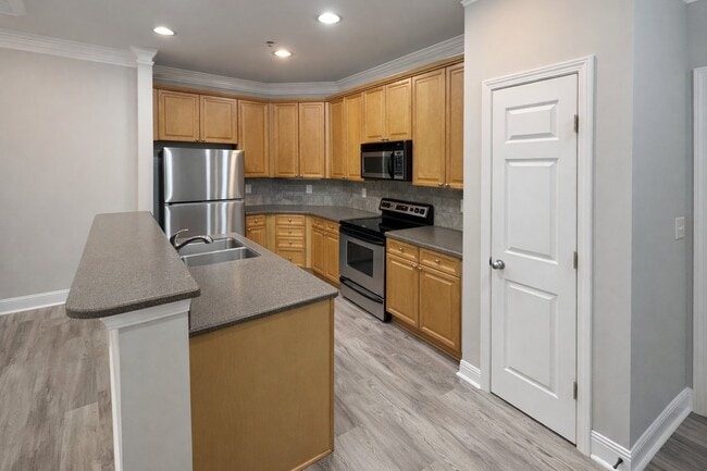Photo - 4107 Stratford Commons Unit 4107
