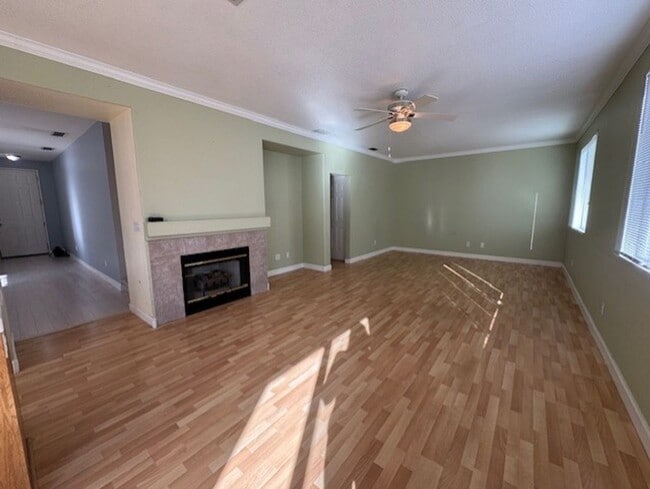 Photo - Gold River 4 Bedroom with Large Brick Patio in backyard!