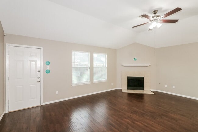 Photo - 5911 Shining Leaf Ct