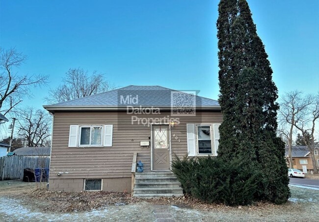 401 S Minnesota- 3 bedroom house - 401 S Minnesota- 3 bedroom house