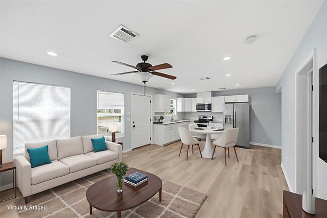 Photo - 8595 Parkway Dr