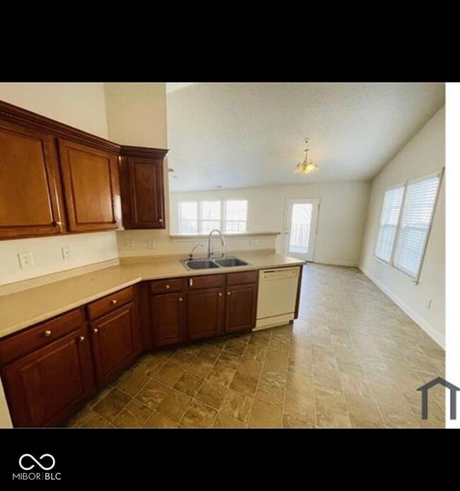 Photo - 12540 Majestic Way