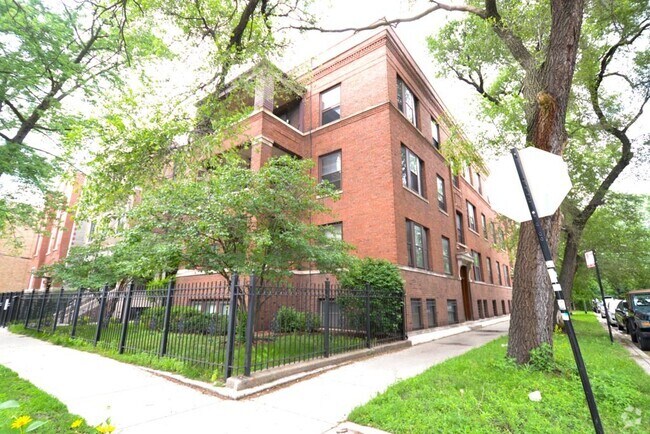Building Photo - 3608 N Bosworth Ave Unit 2 Rental