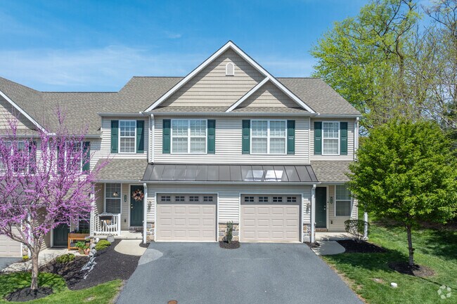 Photo - Villa Vista Townhomes