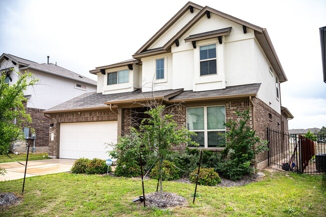 Photo - 532 Arrowhead Vine St