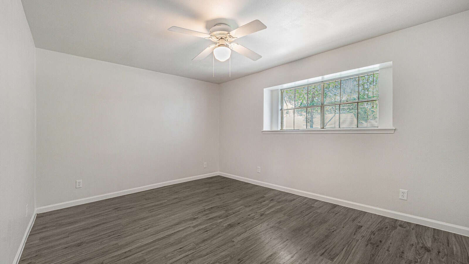 Photo - 1003 Pear Tree Ln