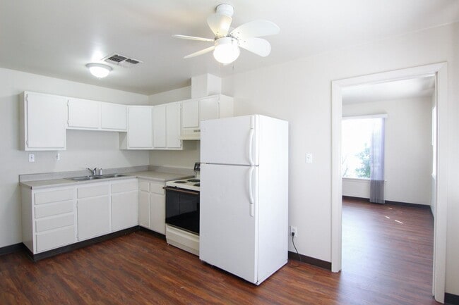 Photo - Conveniently Located Duplex Unit with Laundry Room