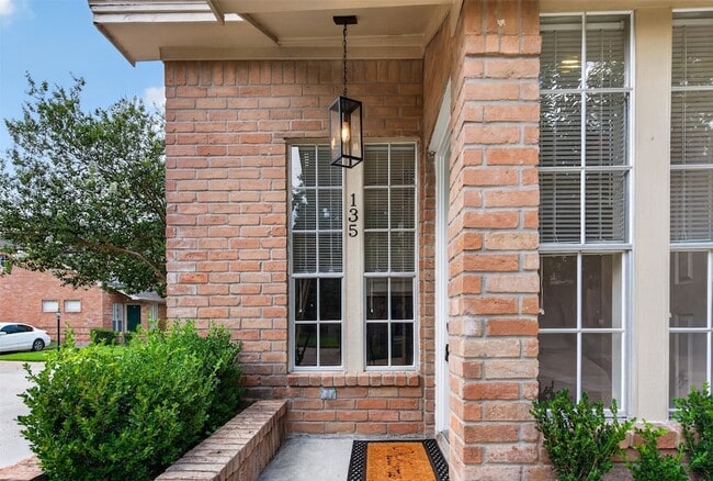 Photo - 5515 Strack Rd Unidad 135