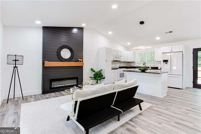 Photo - 3038 Sutter Ct SW