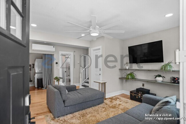 Photo - 3473 Birdsall Ave