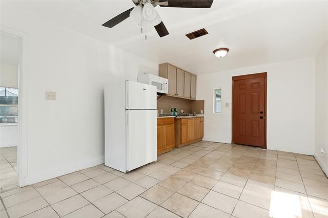 Photo - 403 N Britain Rd
