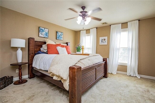 Building Photo - 1706 NW Autumn Ave