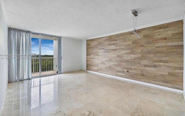 Photo - 150 SE 25th Rd Unit 10H