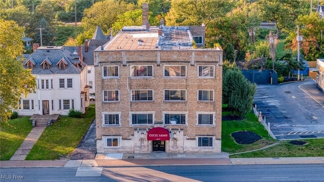 Building Photo - 13671 Euclid Ave
