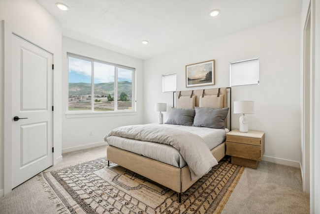 Bedroom 3 - The Springs at Coyote Ridge