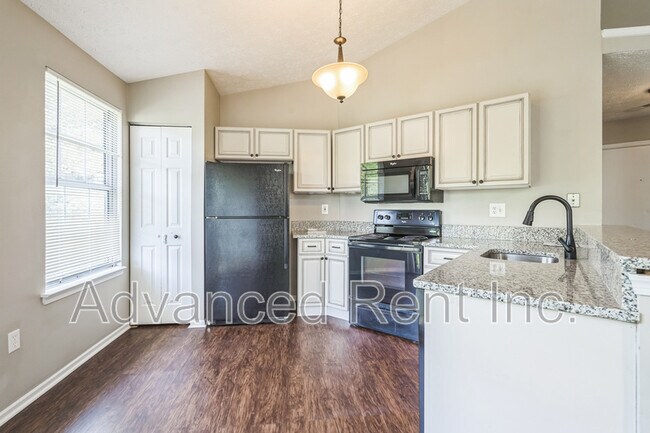 Photo - 15 Beagle Run