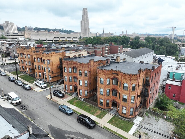 Building Photo - Oakland/Bates Rental