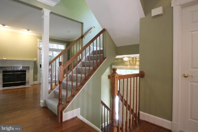 Building Photo - 6032 Kelsey Ct