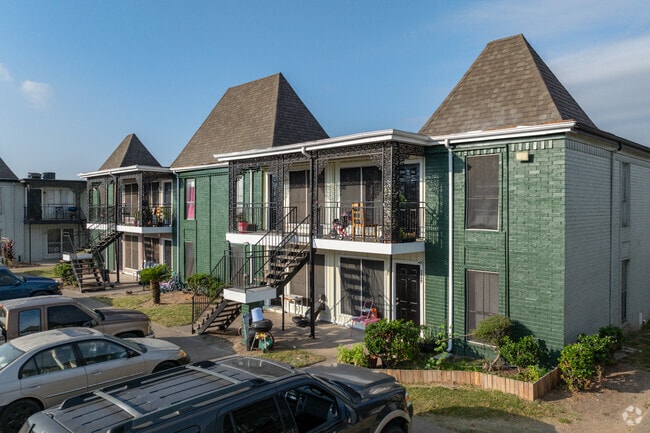 Building Photo - Cerca Demi Apartments