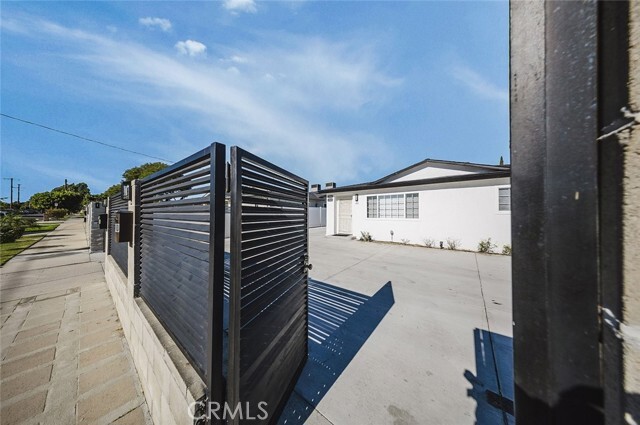 Photo - 10501 Cantara St