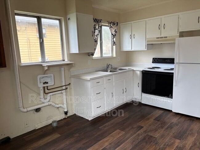 Photo - 1114 Allen Dr