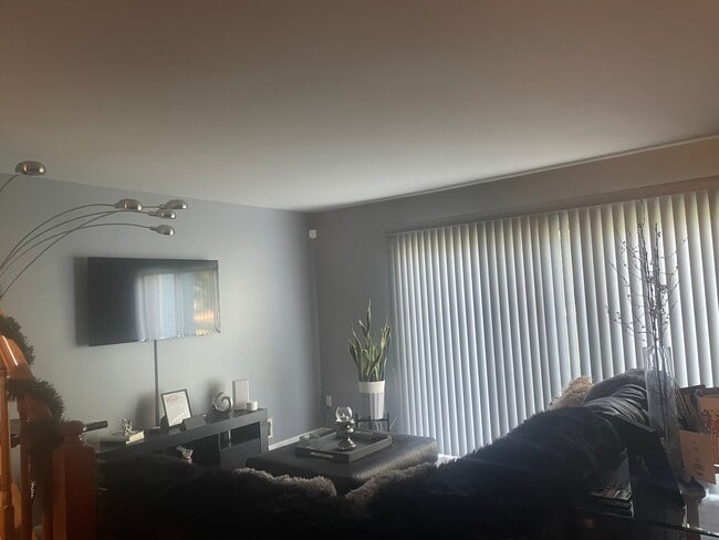 Photo - 454 Saint Giles Ct