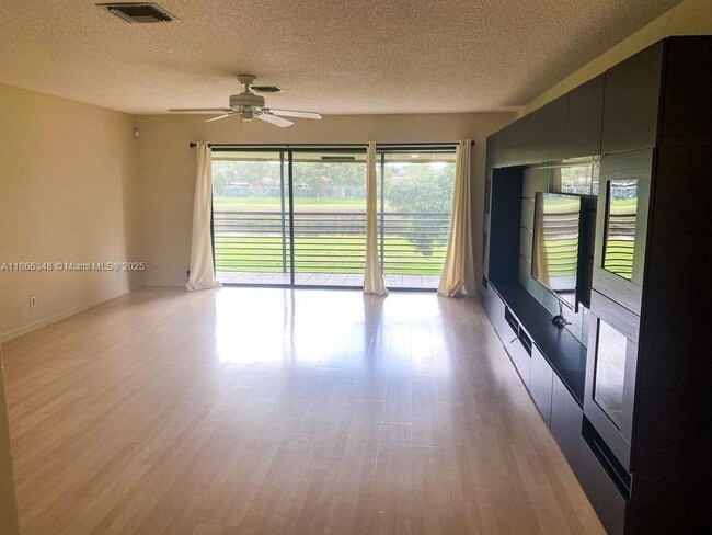 Photo - 125 S Laurel Dr Unit 506
