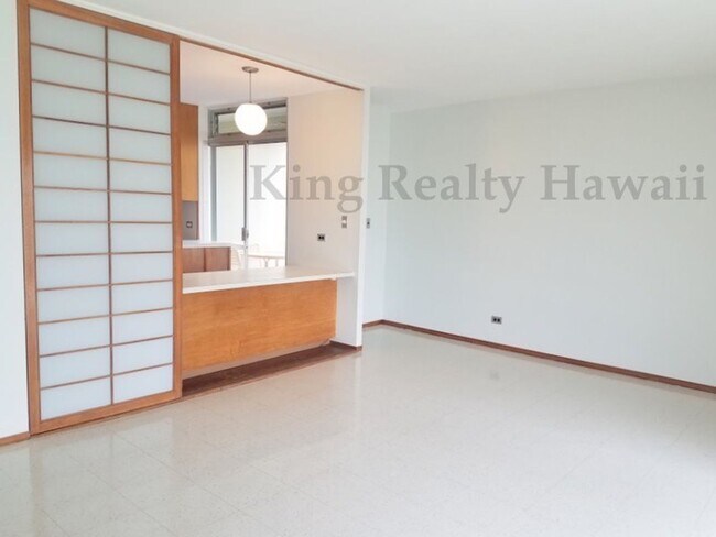 Photo - **OASIS in HONOLULU* Queen Emma Gardens *VERY CLEAN 2 br / 1 ba