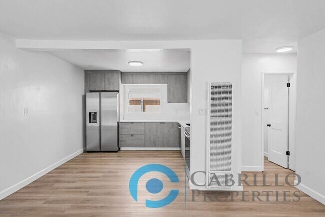 Photo - 4119 Kansas St