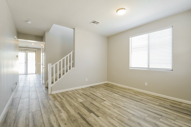 Photo - 27424 N 54th Ln