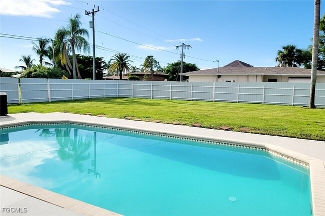 Building Photo - 204 El Dorado Pkwy W