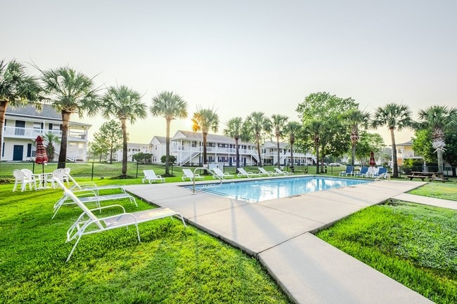 Egret Crossing Apartments